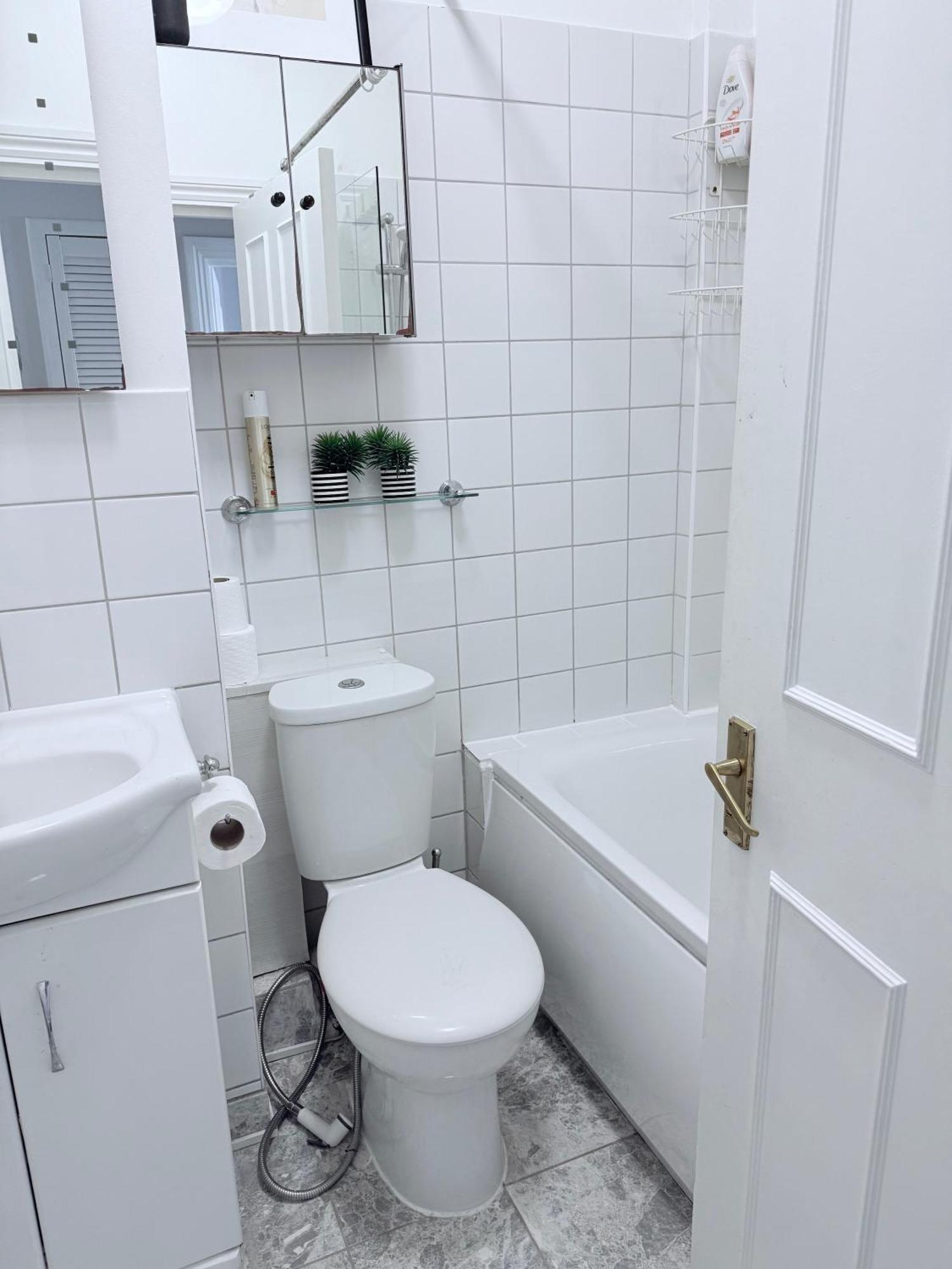 Bright And Modern Flat Near Portobello Road And The Canal London Bagian luar foto